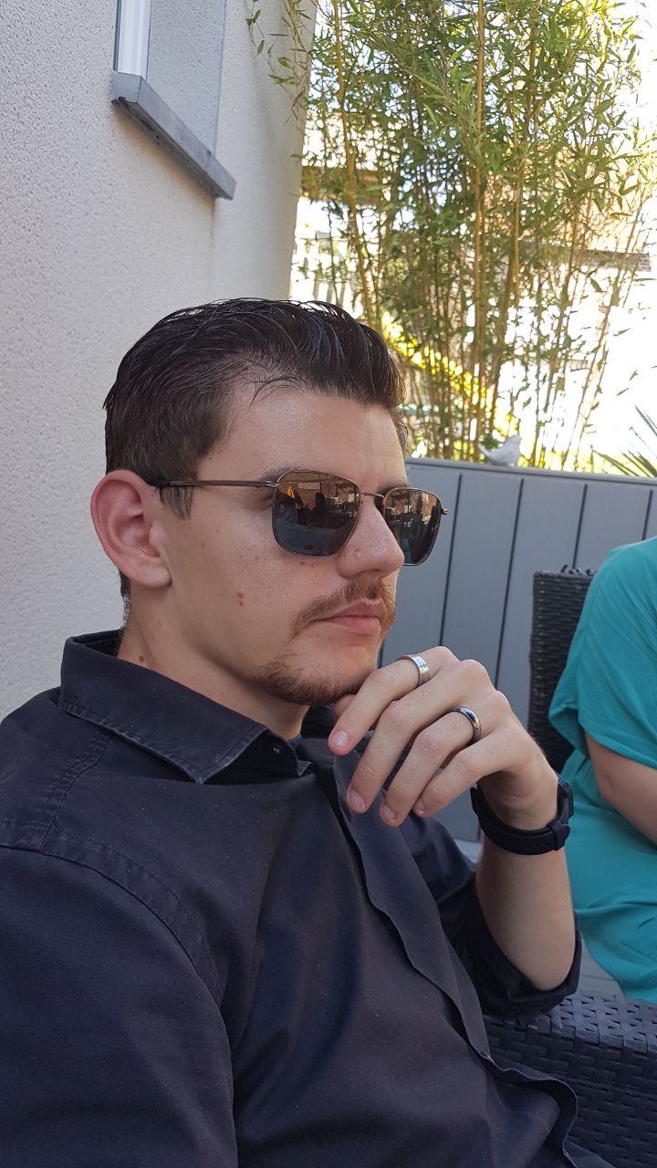 Profil de Soilihi, 28 ans, Groupe gay à Berthoud