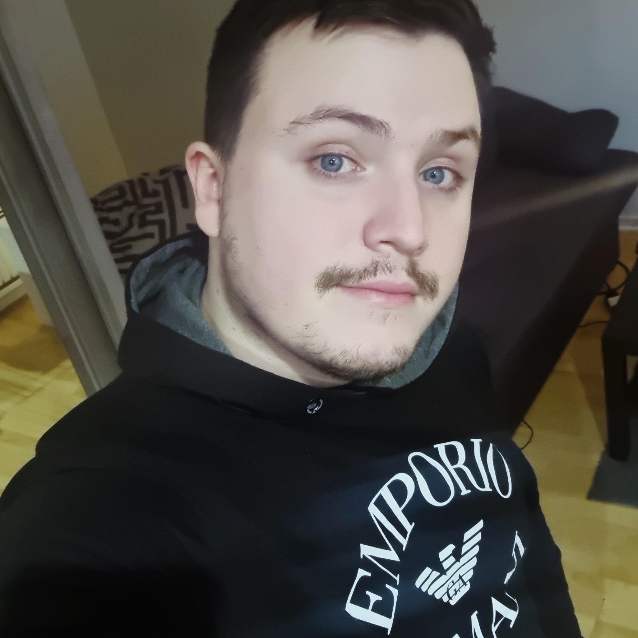 Profil de Sultan, 26 ans, Groupe gay à Schnaus