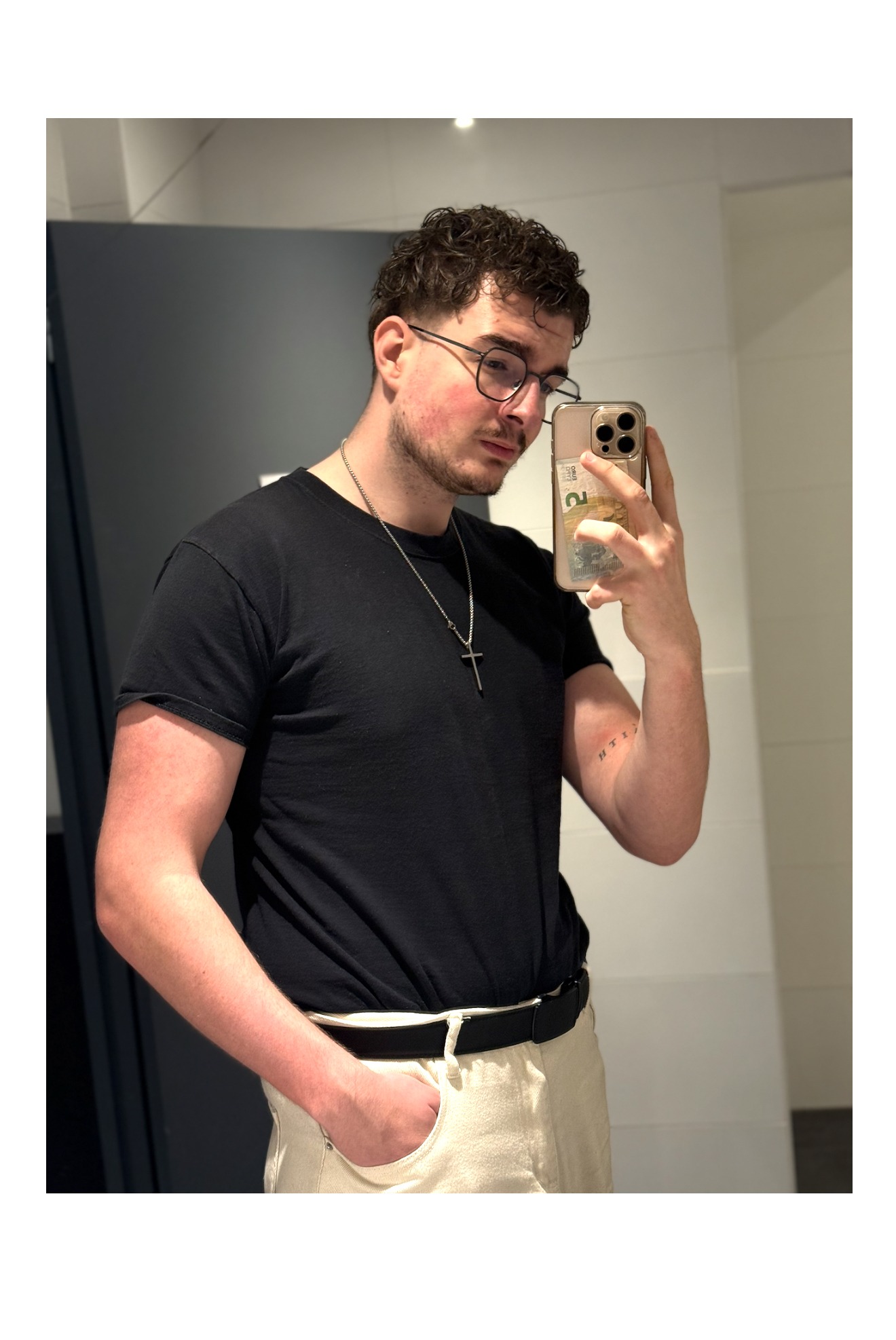 Profil de Ethem, 20 ans, Groupe gay à Châtelat