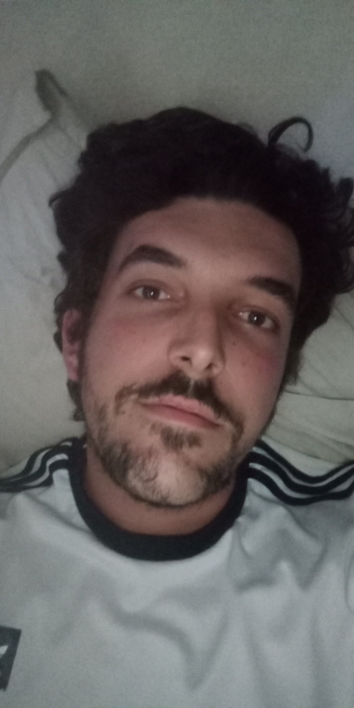 Profil de Thays, 28 ans, Groupe gay à Signy