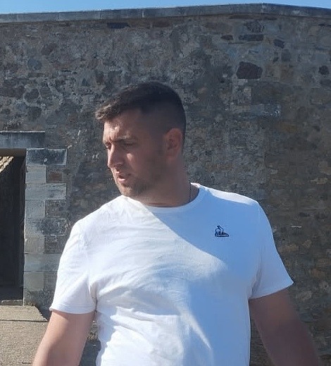 Profil de Quorentin, 34 ans, Groupe gay à Farnern