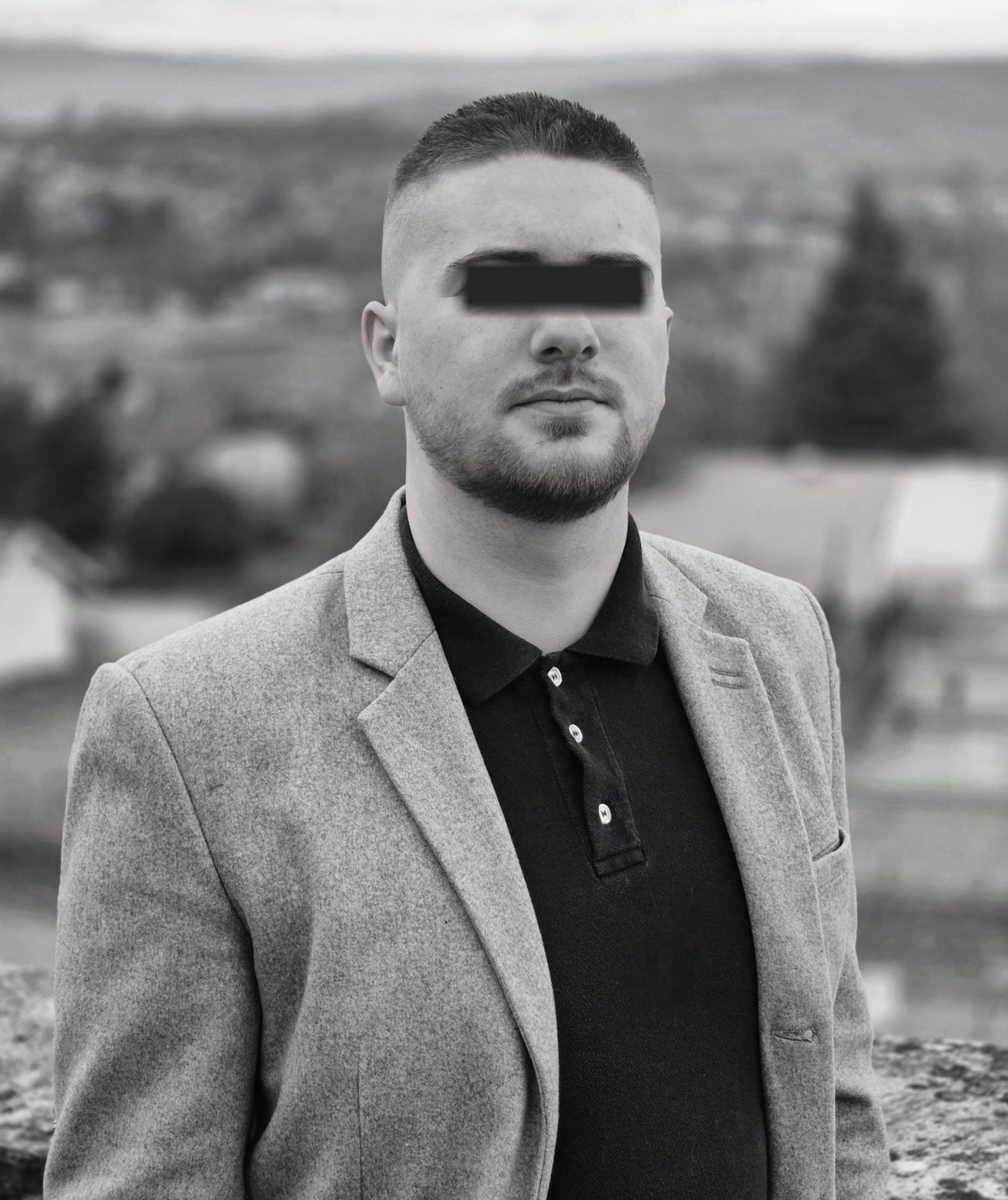 Profil de Mirza, 25 ans, Groupe gay à Brügglen