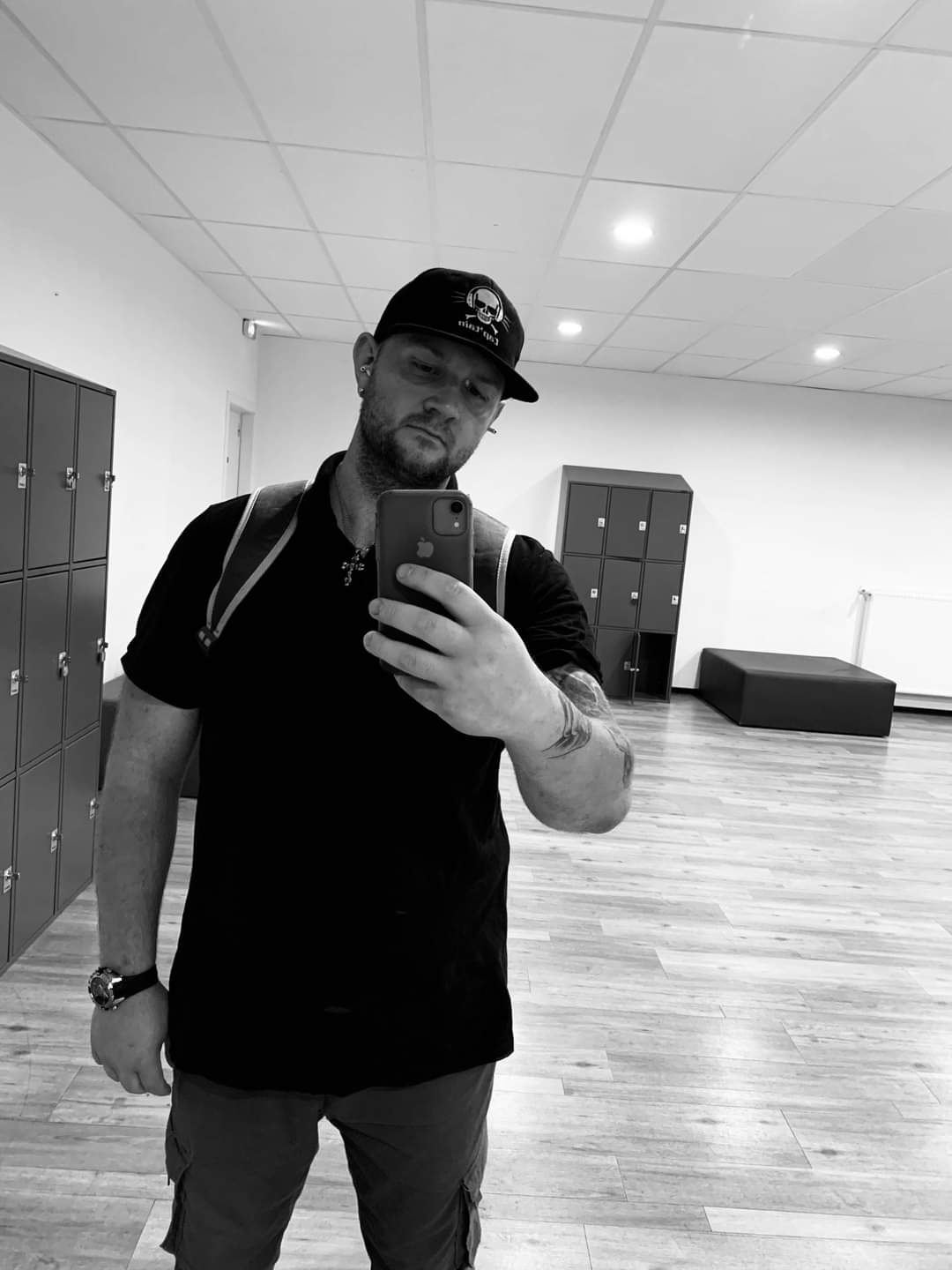 Profil de Younous, 32 ans, Groupe gay à Ardez