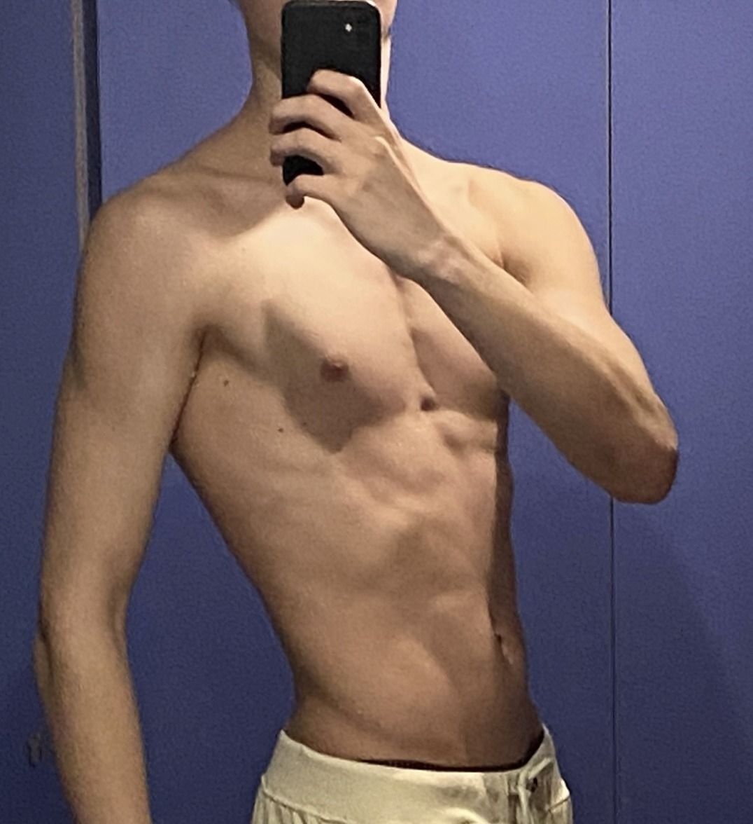 Profil de Medy, 23 ans, Groupe gay à Fajauna