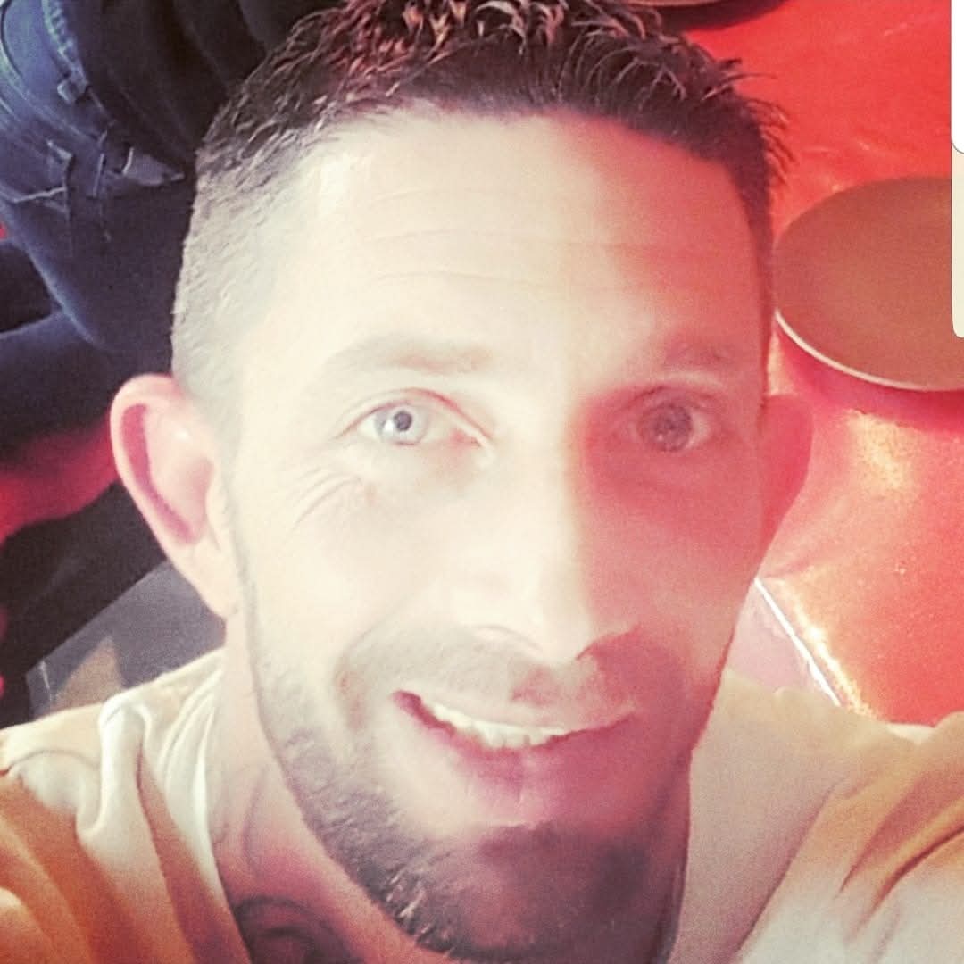Profil de Schneider, 41 ans, Groupe gay à Puplinge