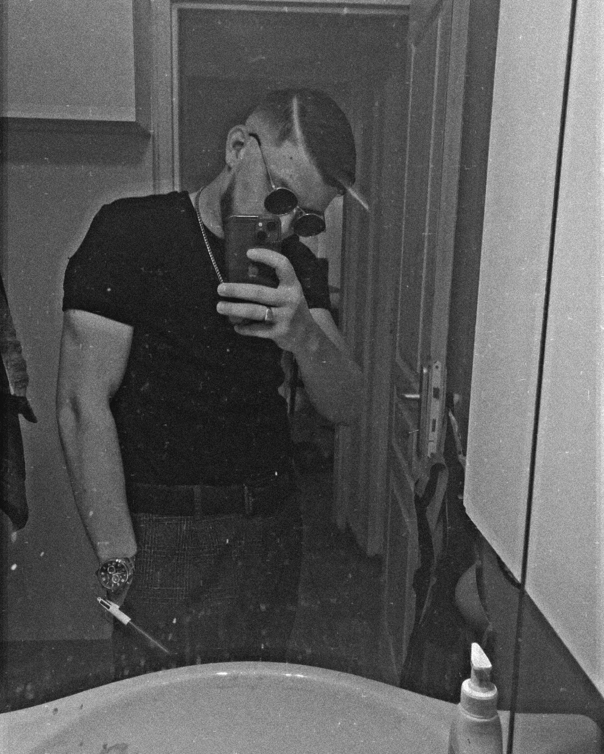 Profil de Abelard, 25 ans, Groupe gay à Ravoire