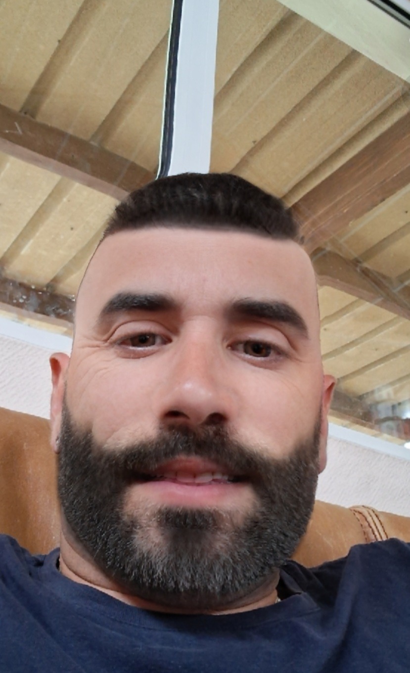 Profil de Tino, 38 ans, Groupe gay à Lax