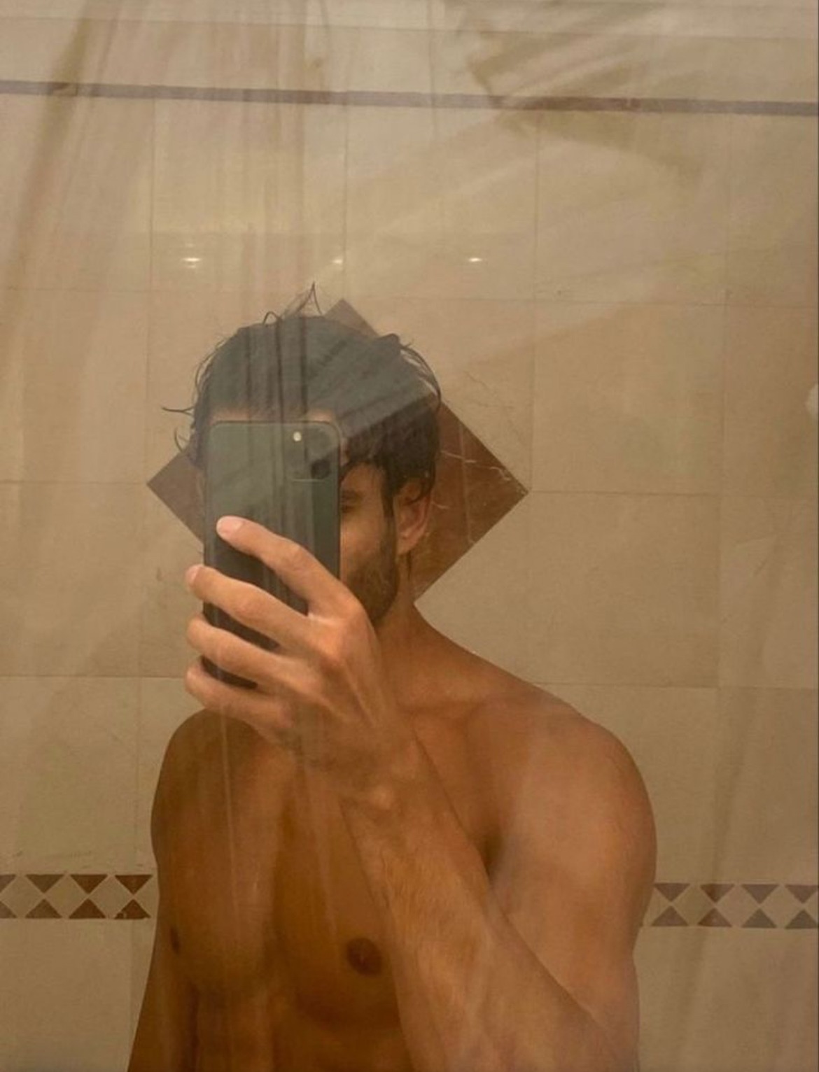 Profil de Banfa, 24 ans, Groupe gay à Leysin