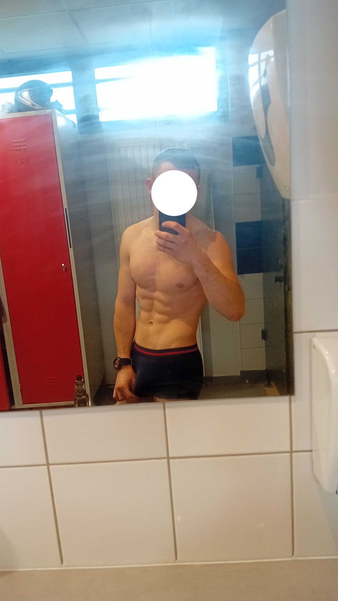 Profil de Jibril, 18 ans, Groupe gay à Glion