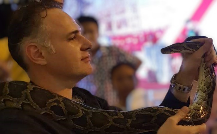 Profil de Ardian, 51 ans, Groupe gay à Rueun