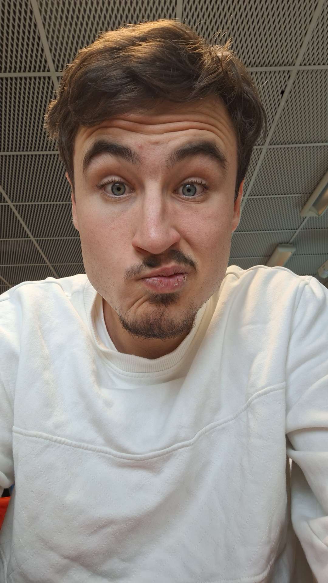 Profil de Cedrick, 18 ans, Groupe gay à St. German