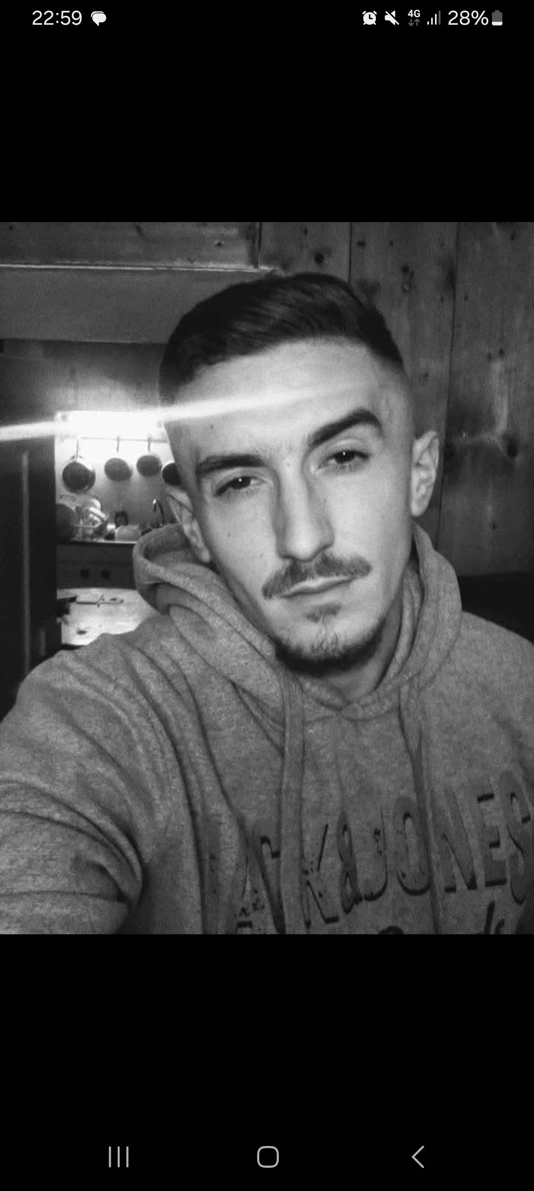 Profil de Aron, 32 ans, Groupe gay à Scheuren