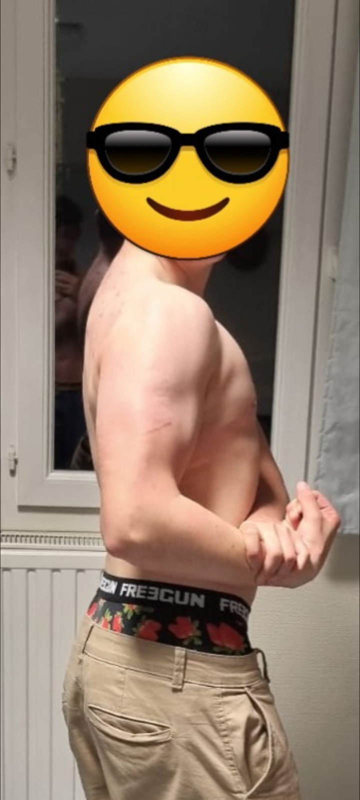 Profil de Mihran, 21 ans, Groupe gay à Puplinge