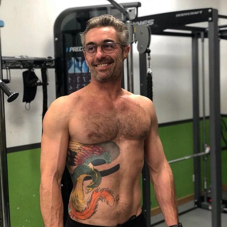 Profil de Yoshua, 41 ans, Groupe gay à Borgnone