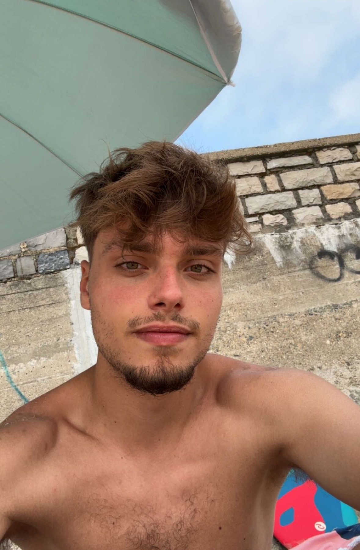 Profil de Arris, 20 ans, Groupe gay à Bôle
