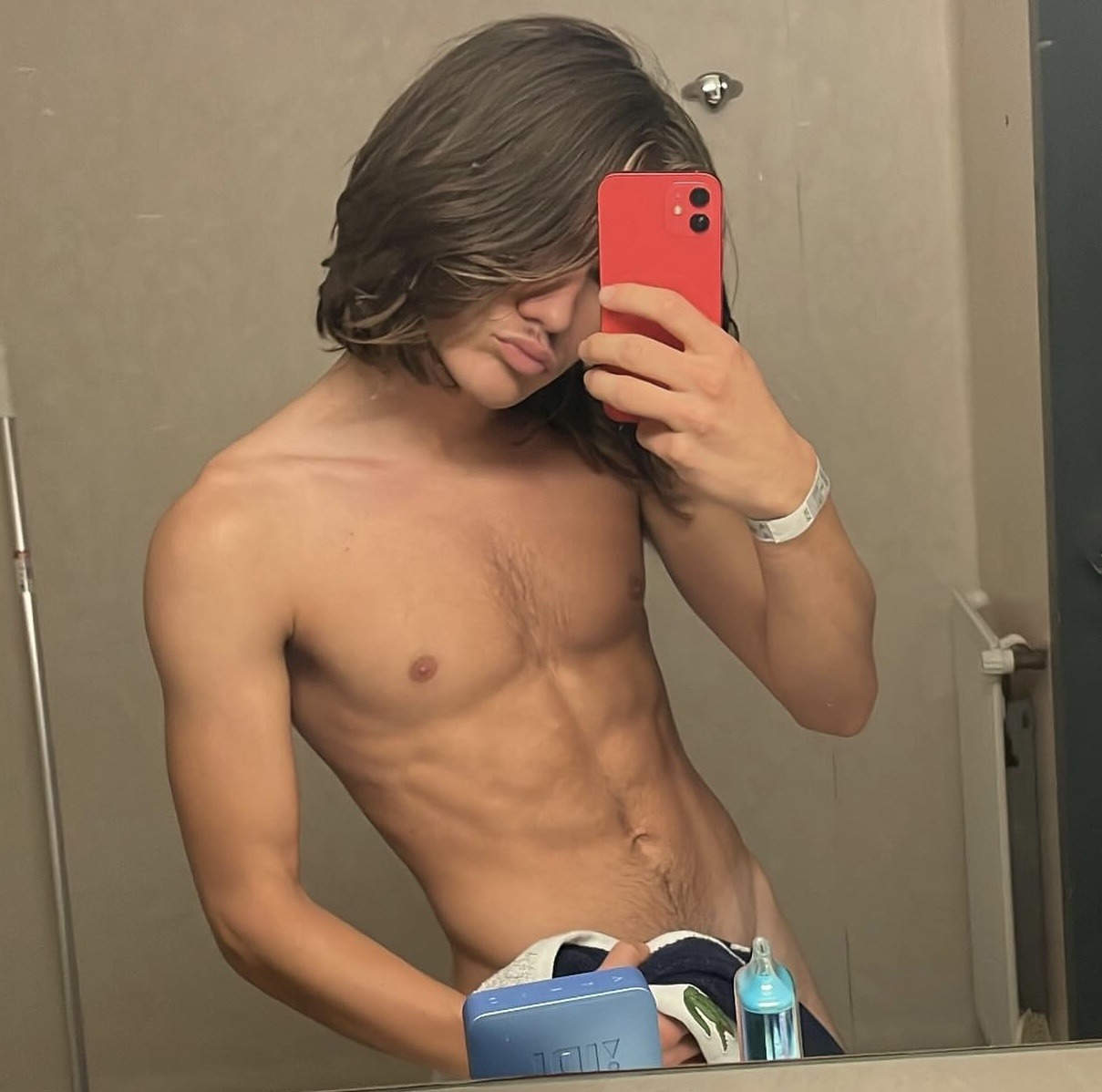 Profil de Conan, 20 ans, Groupe gay à Stechelberg