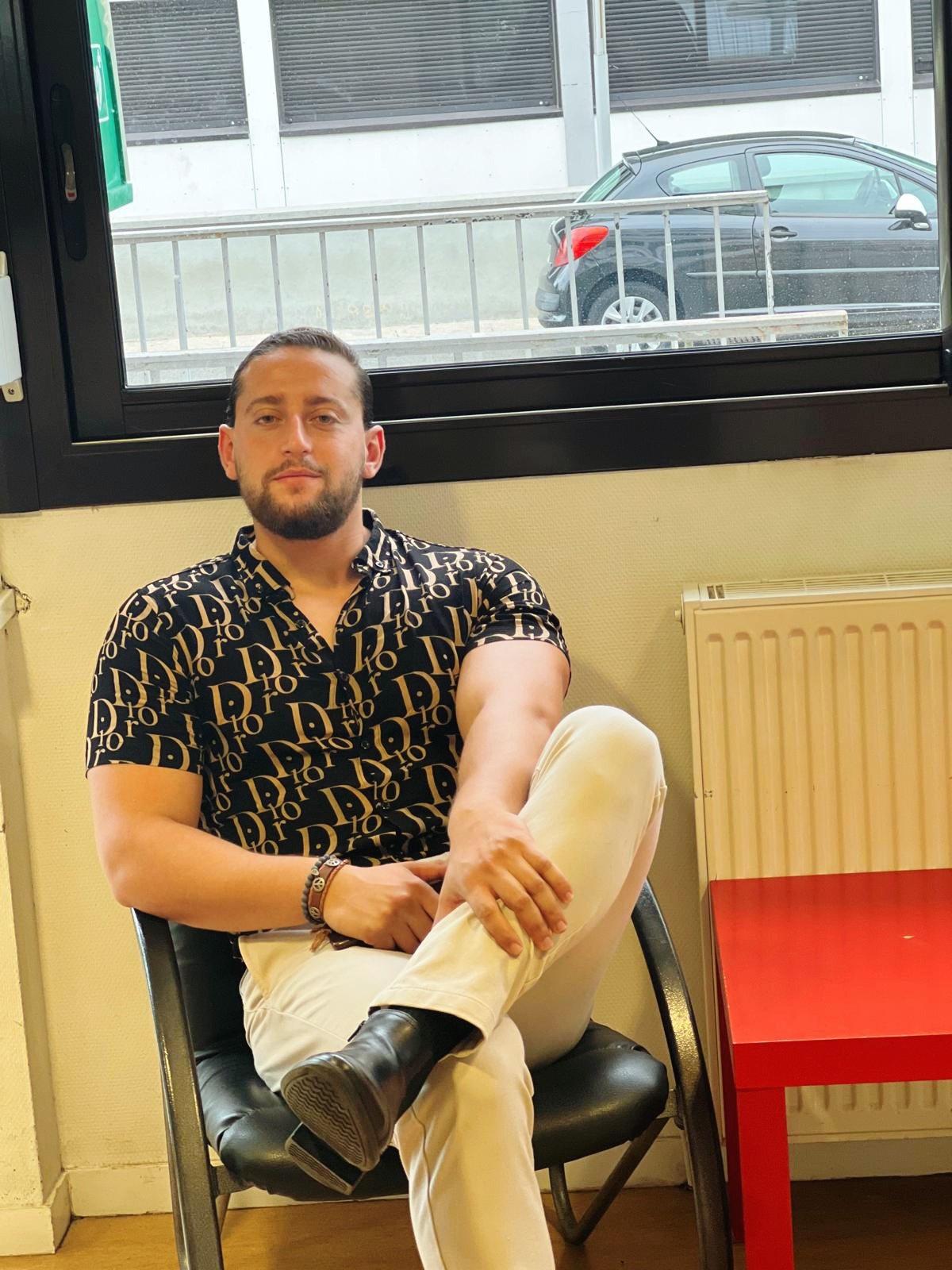 Profil de Kemo, 26 ans, Groupe gay à Charrat
