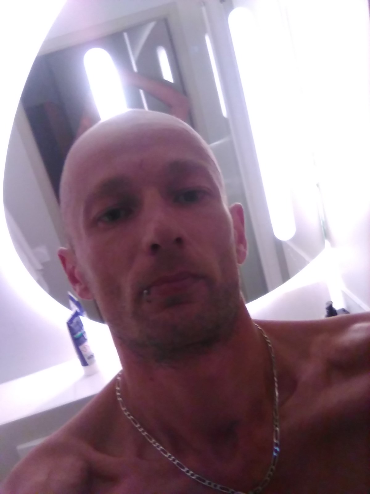 Profil de Loen, 40 ans, Groupe gay à Rennaz