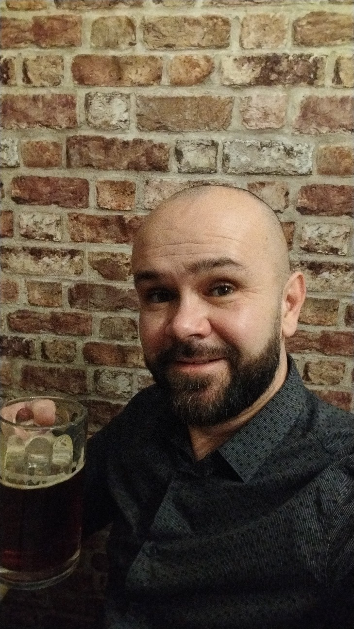 Profil de Kandioura, 40 ans, Groupe gay à Madulain