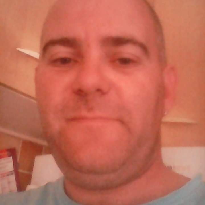 Profil de Loucas, 43 ans, Groupe gay à Montévraz