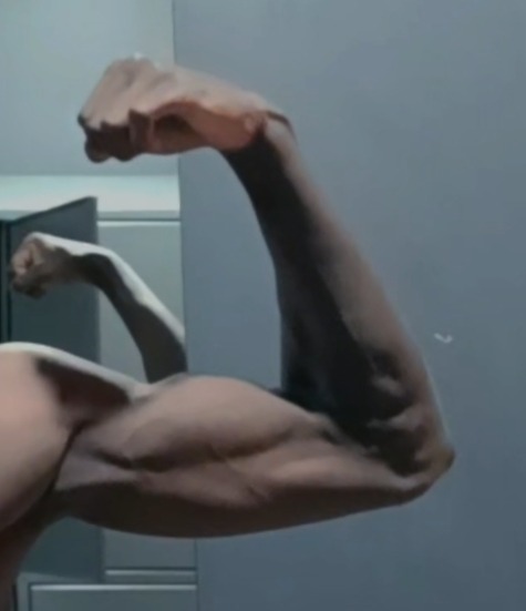 Profil de Yuksel, 21 ans, Groupe gay à Pagig