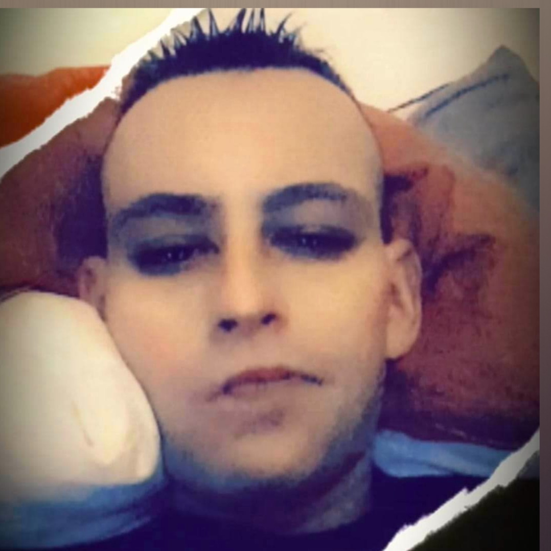 Profil de Novan, 30 ans, Groupe gay à Latsch