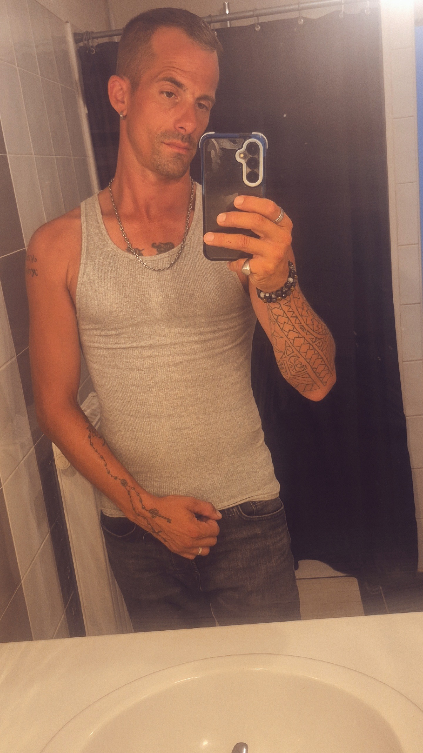 Profil de Kiyane, 40 ans, Groupe gay à Busswil BE