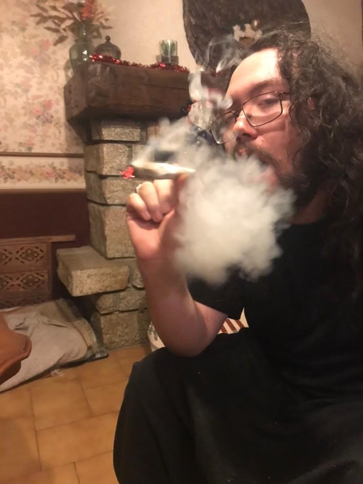 Profil de Adlane, 19 ans, Groupe gay à Castaneda