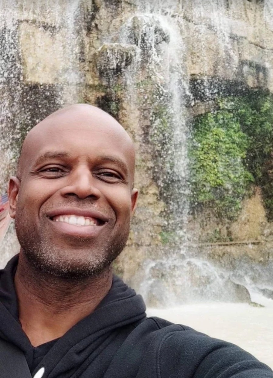 Profil de Ouweis, 47 ans, Groupe gay à Effretikon