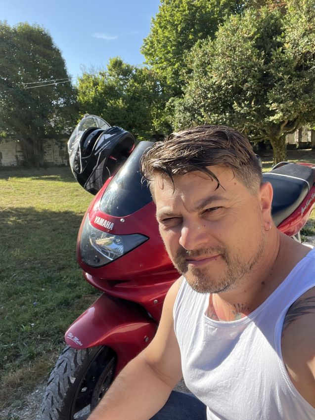 Profil de Numa, 42 ans, Groupe gay à Brenzikofen