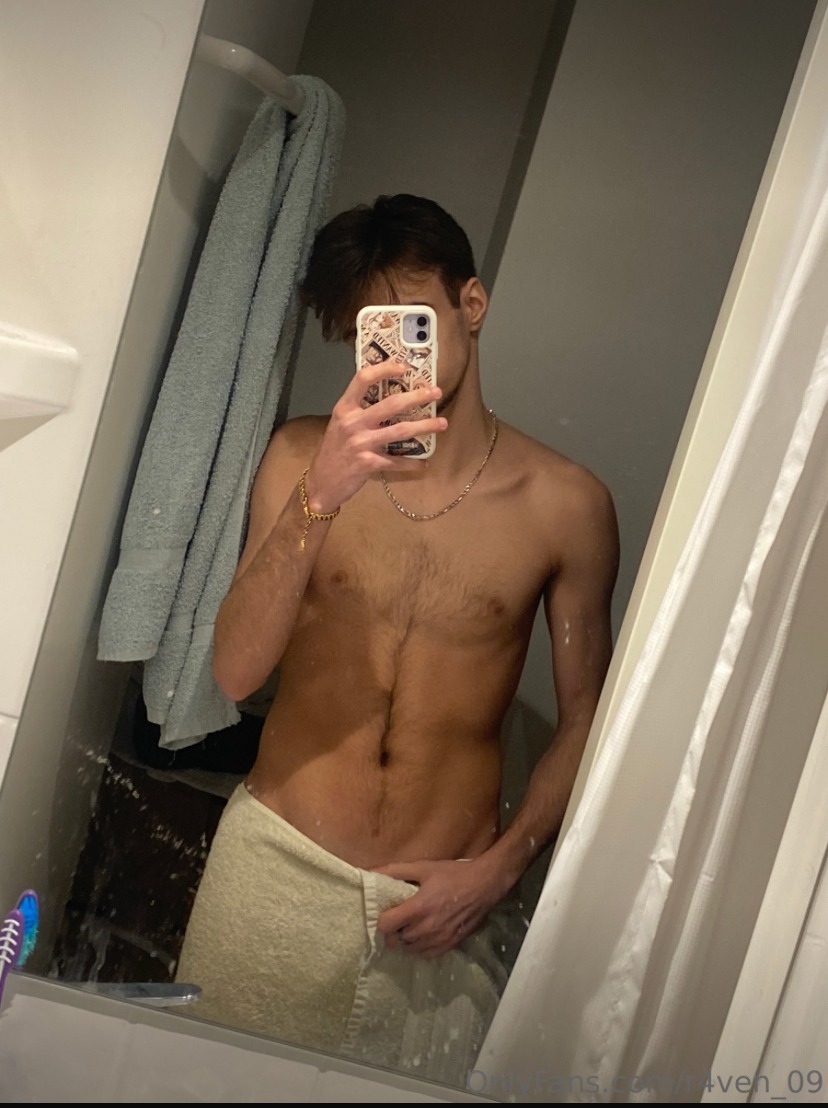 Profil de Bazil, 20 ans, Groupe gay à Wangs