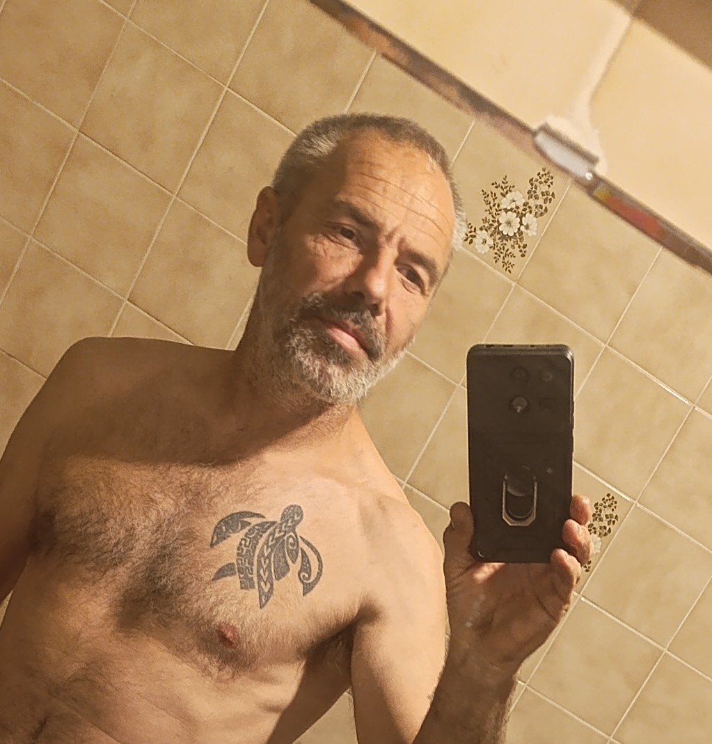 Profil de Hoa, 48 ans, Groupe gay à Ardez