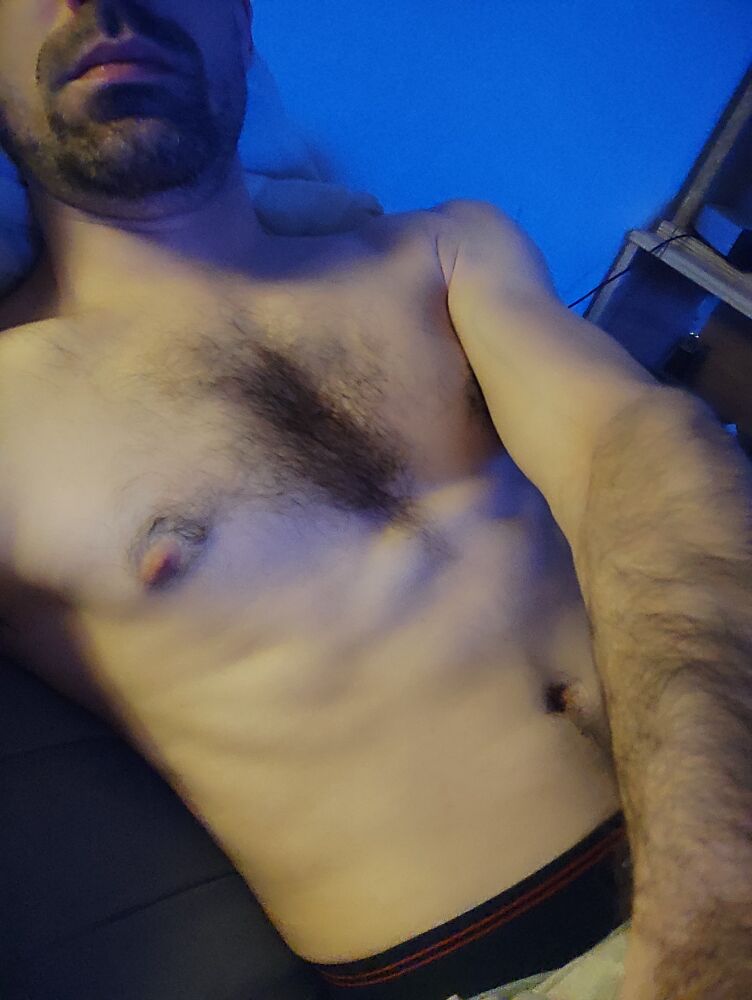 Profil de Arthur, 37 ans, Groupe gay à Surrein