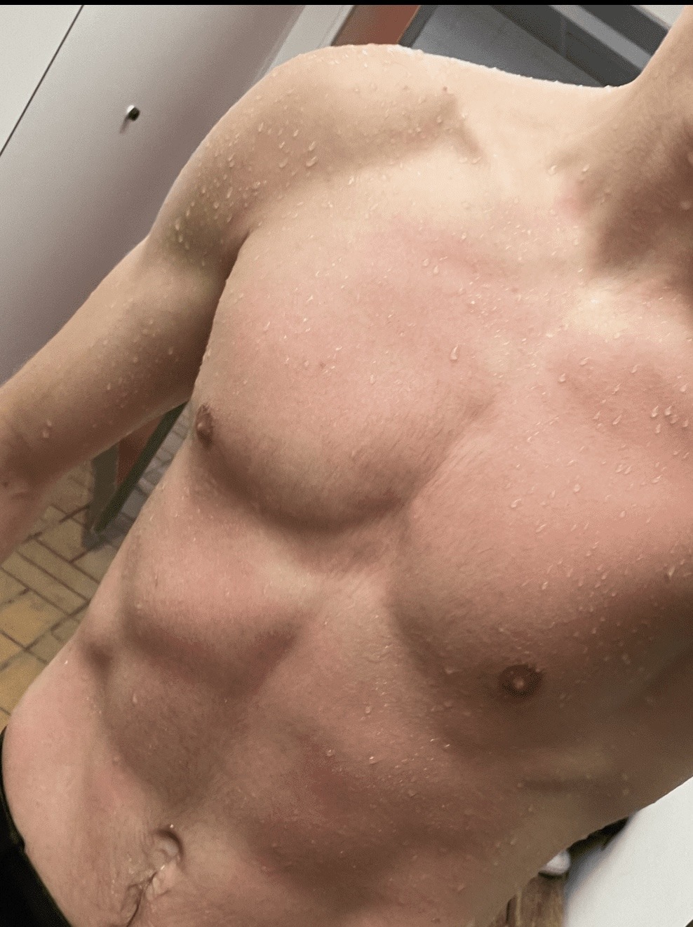 Profil de Aaron, 19 ans, Groupe gay à Tannay