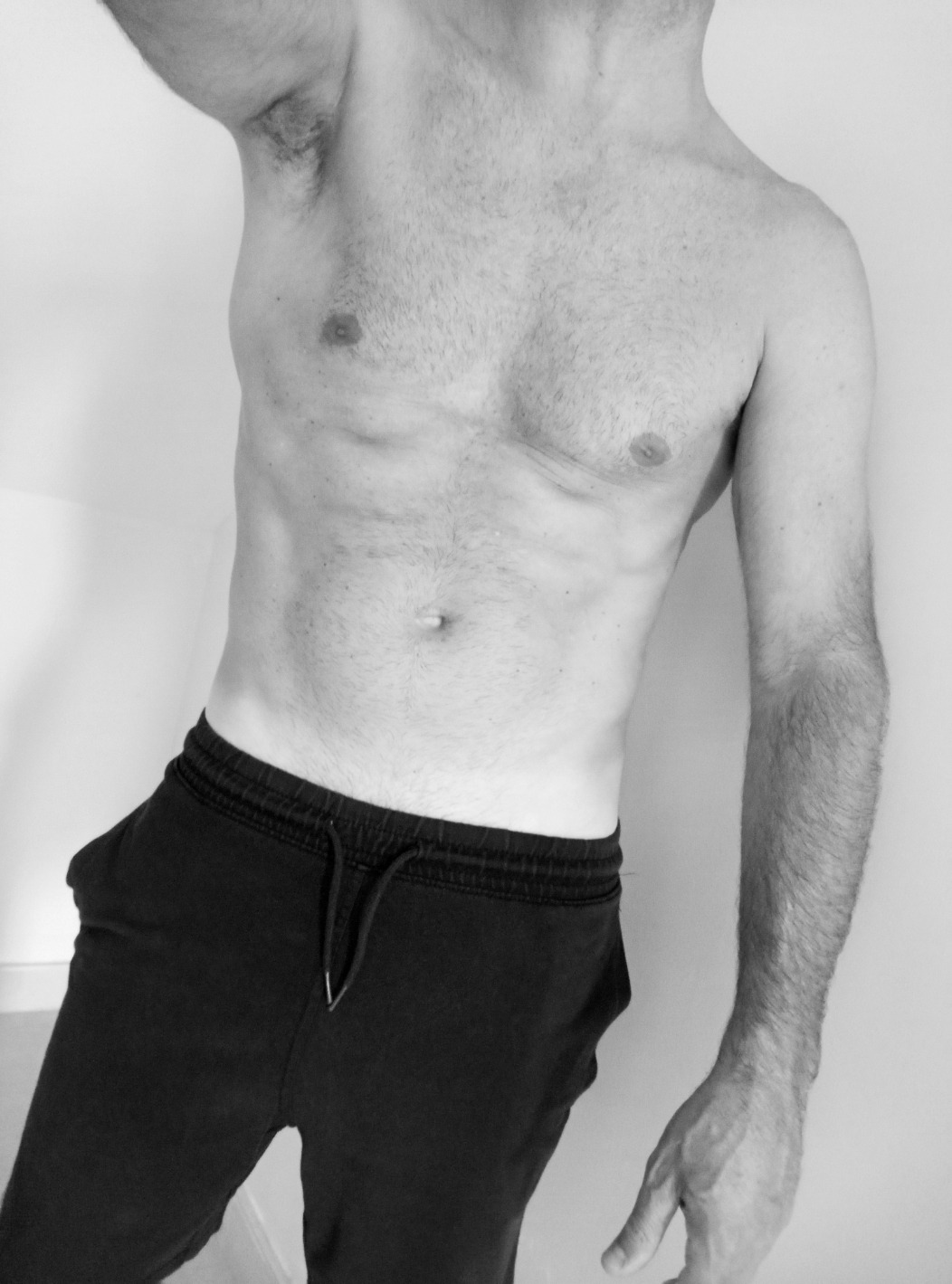 Profil de Iliyes, 43 ans, Groupe gay à Campocologno