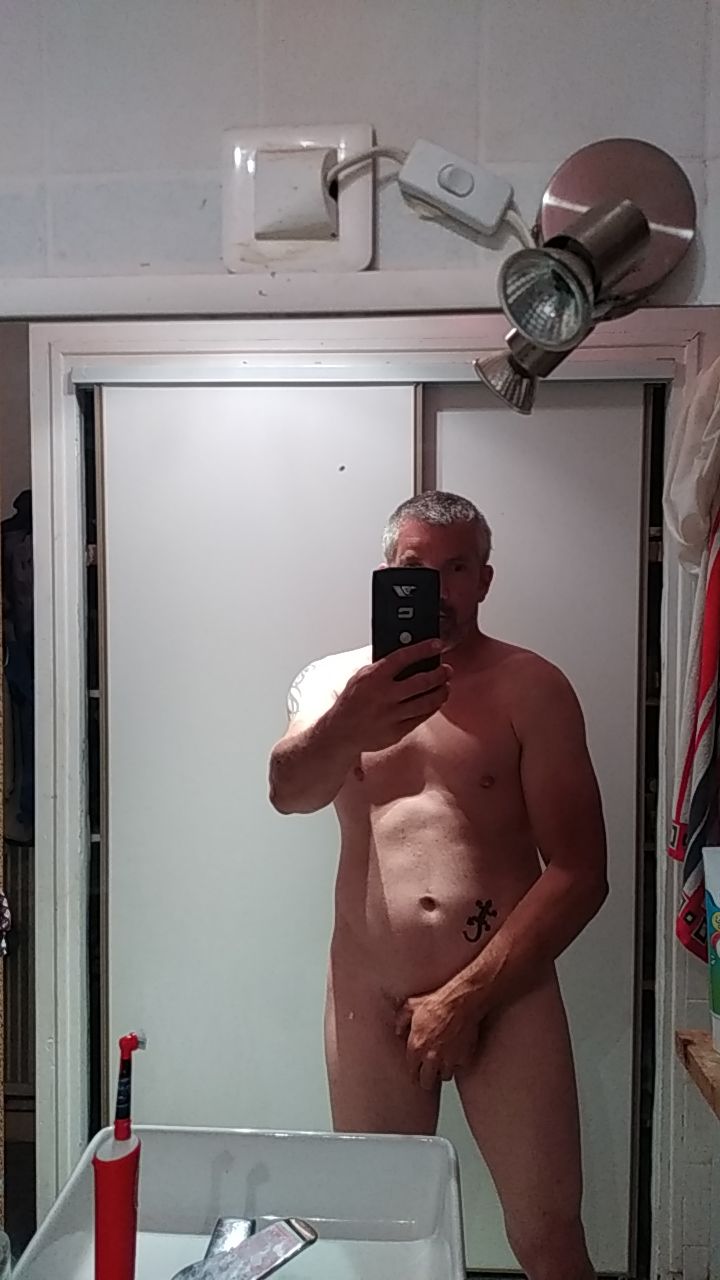 Profil de Guide, 38 ans, Groupe gay à Rancate