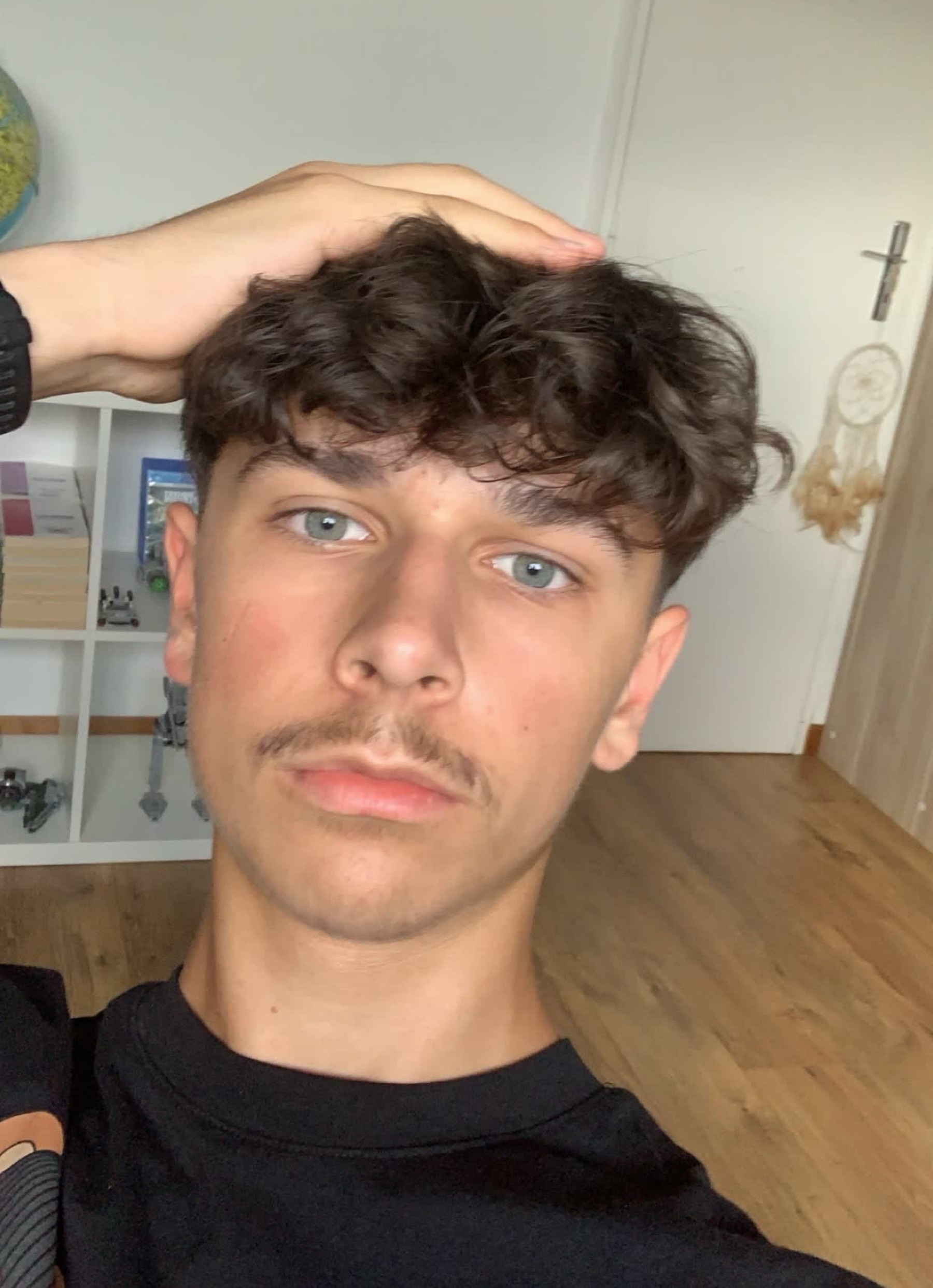 Profil de Joham, 18 ans, Groupe gay à Tschierv