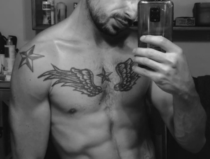 Profil de Tsiky, 30 ans, Groupe gay à Dardin