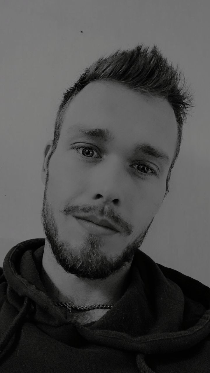 Profil de Ayman, 30 ans, Groupe gay à Grenilles
