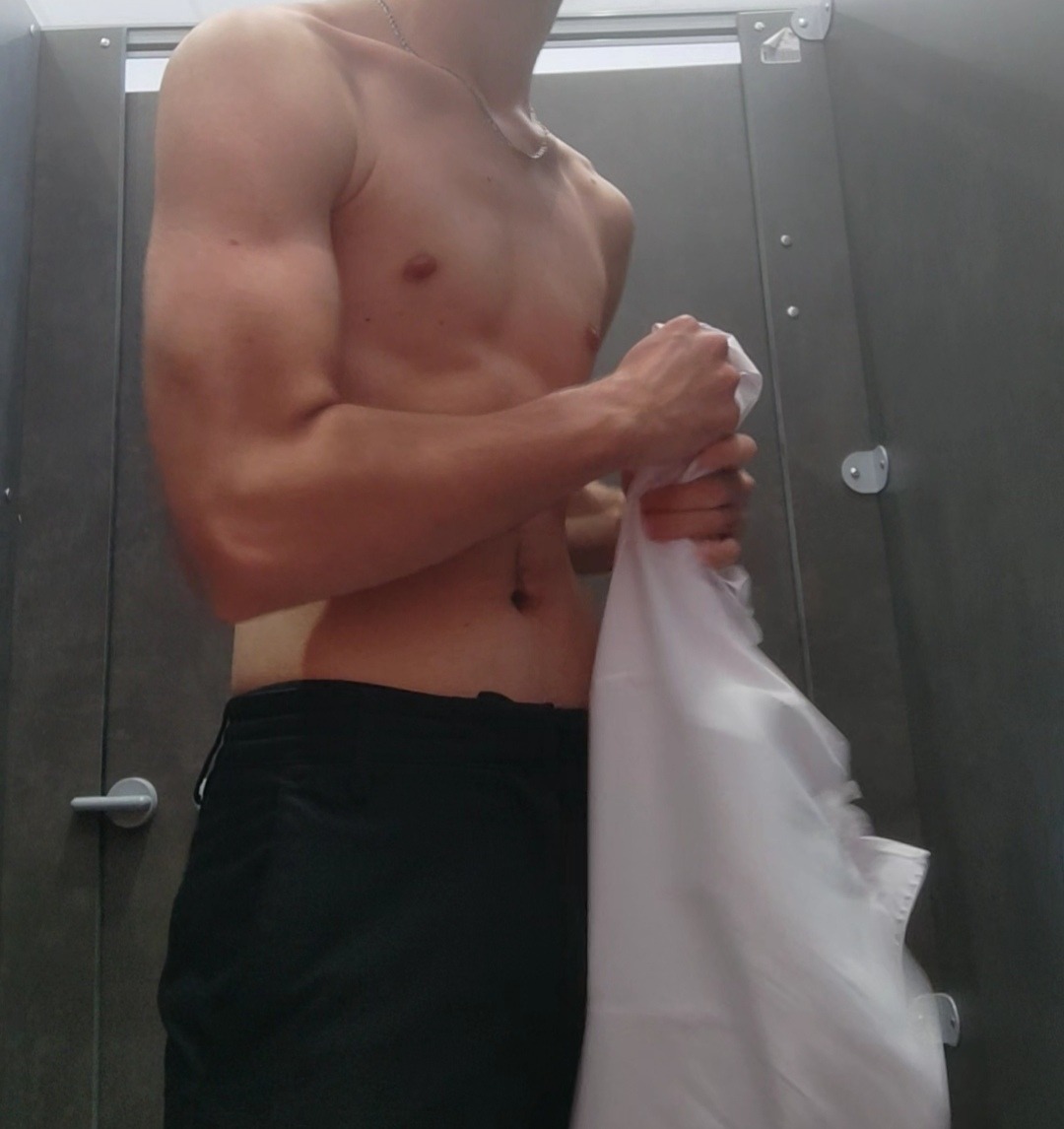 Profil de Nono, 20 ans, Groupe gay à Loc
