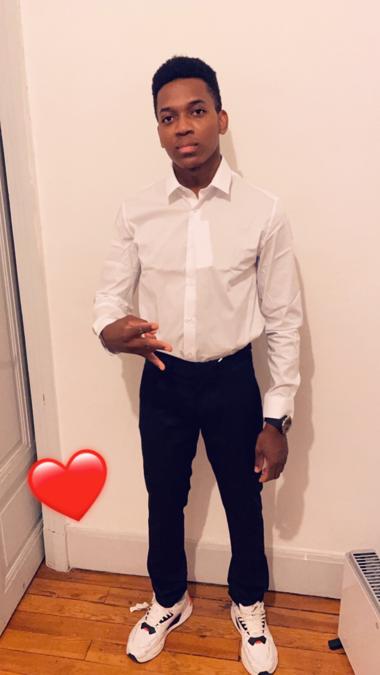 Profil de Farhane, 27 ans, Groupe gay à Winden