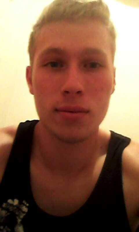 Profil de Levy, 27 ans, Groupe gay à Piotta