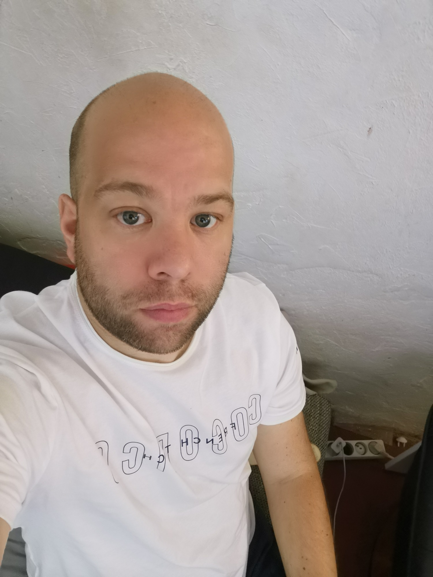 Profil de Acil, 43 ans, Groupe gay à Châtelat