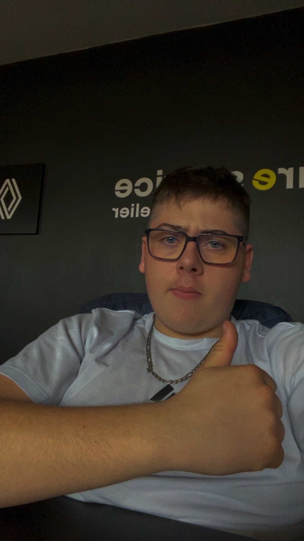 Profil de Petro, 25 ans, Groupe gay à Endingen