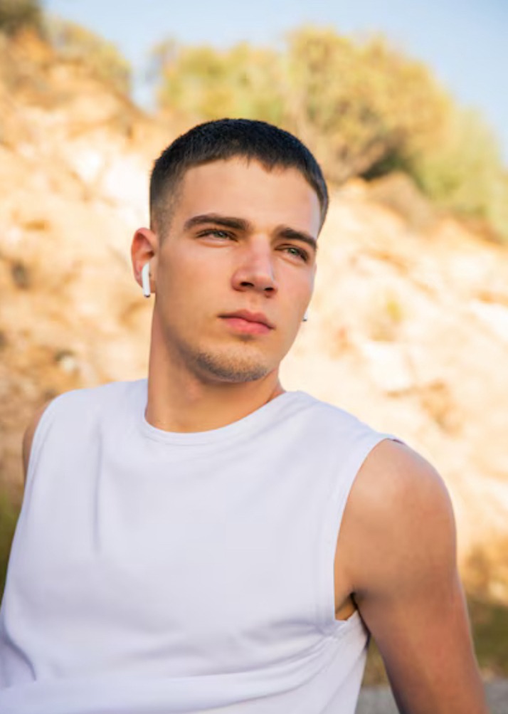 Profil de Jehann, 24 ans, Groupe gay à Lax