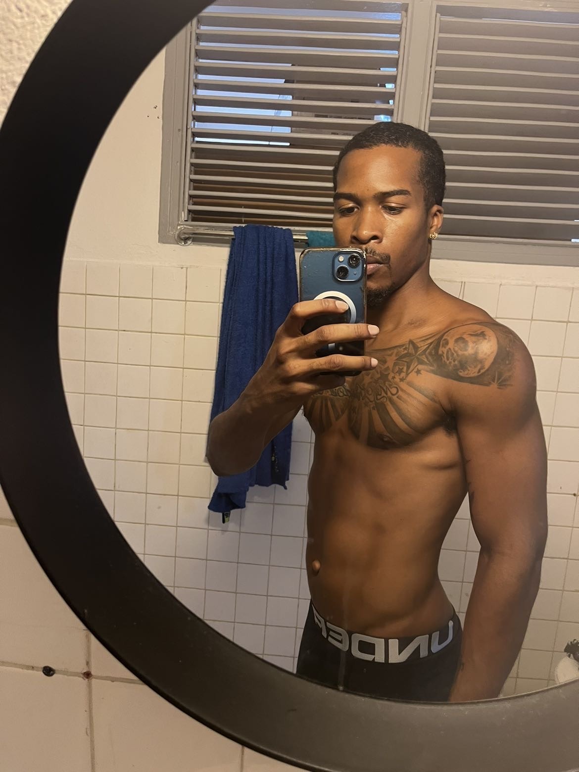 Profil de Emeryc, 30 ans, Groupe gay à Salouf