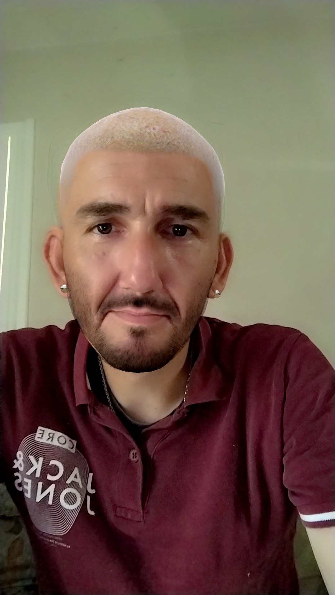 Profil de Constantino, 37 ans, Groupe gay à Rolle