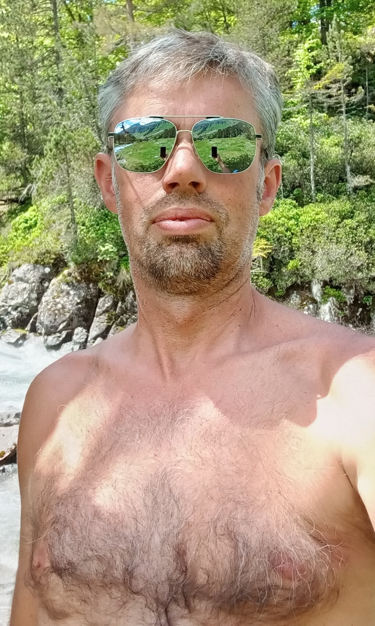 Profil de Nassem, 54 ans, Groupe gay à Hellikon