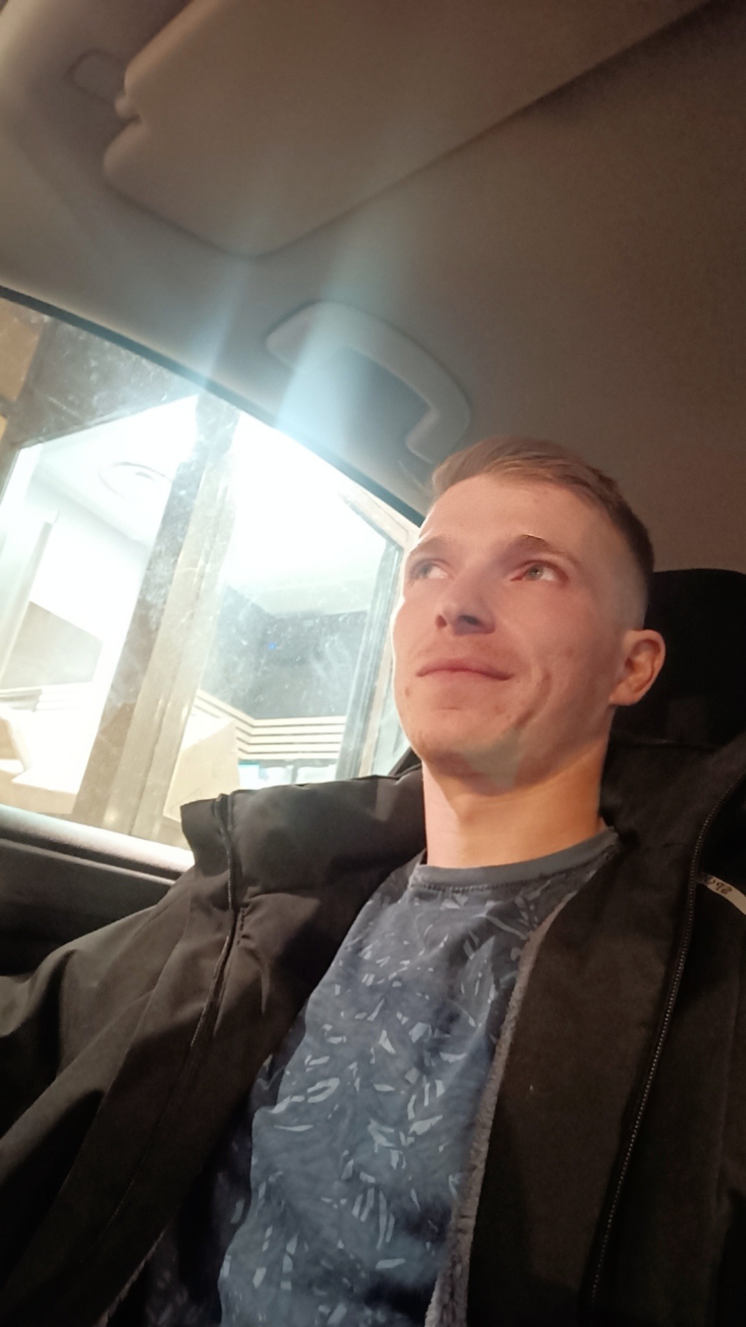 Profil de Billele, 30 ans, Groupe gay à Campocologno
